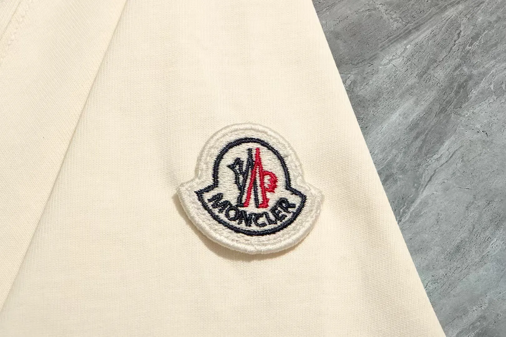 P80💰《Moncler~ 》2025New Arrival Quality T , Versatile Quality ！ ‼ 32 250G ‼ ， ， ， ， T 🤪 Sizes：S-M-L-XL-2XL ：Black，White， Same Style